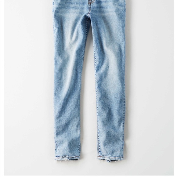 American Eagle Stretch Mom Jeans - highwaisted - Picture 3 of 4